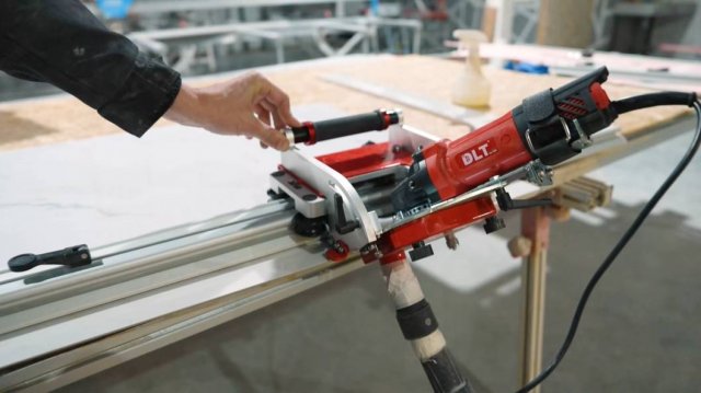 Плиткорез который умеет всё! Режем ПЛИТКУ БЕЗ ПЫЛИ с пылисосом или водой! DLT