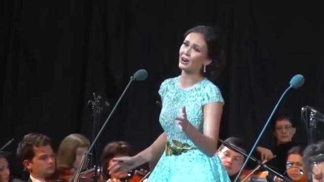 Aida Garifullina - Casta Diva - Bellini (Norma)