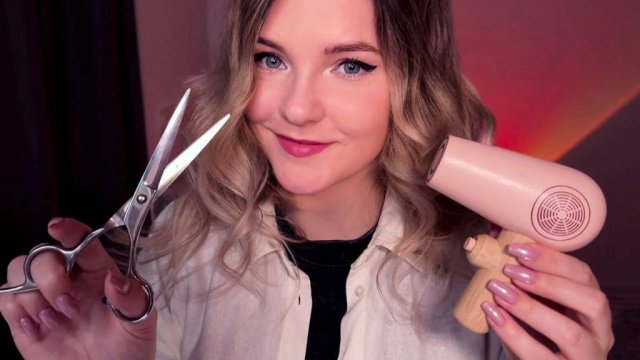 АСМР ПАРИКМАХЕР ✂️ Стрижка и расчесывание волос
