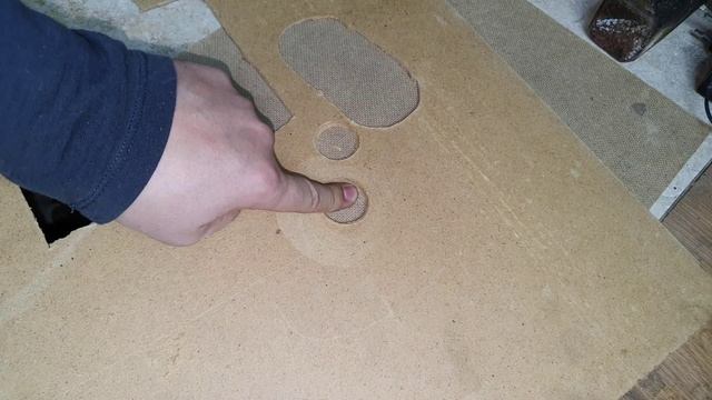 как увеличить уже просверленное отверстие коронкой