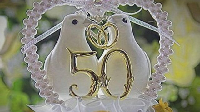 Какие выплаты положены к золотой свадьбе?