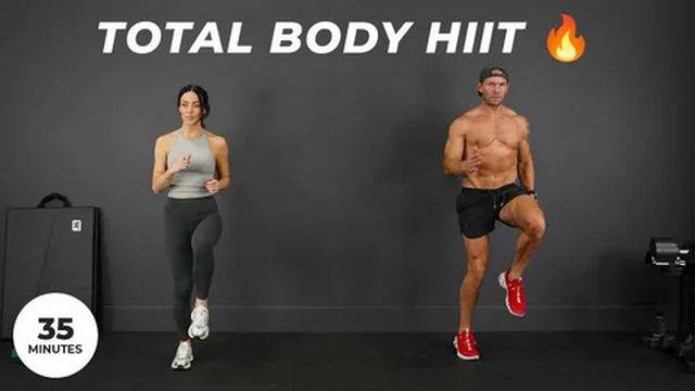 Гантели или собственный вес — выбор за вами. Работайте на общую силу и выносливость.