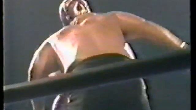 Mil Máscaras & Dos Caras vs  Motoji Ohkuma & Great Kojika  ★1980
