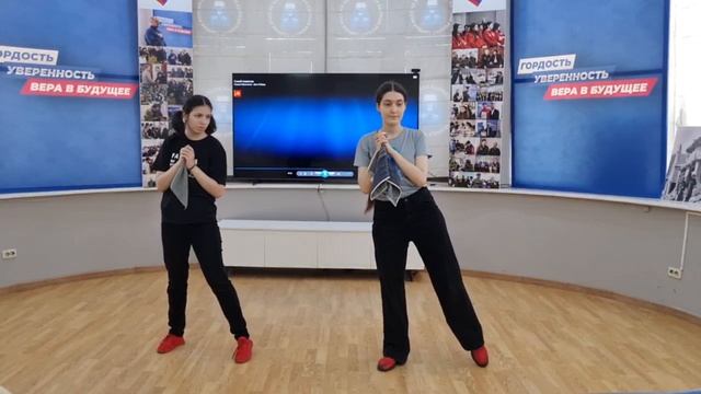 Девчата