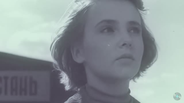 Девушка фабричная. Ирина Бржевская