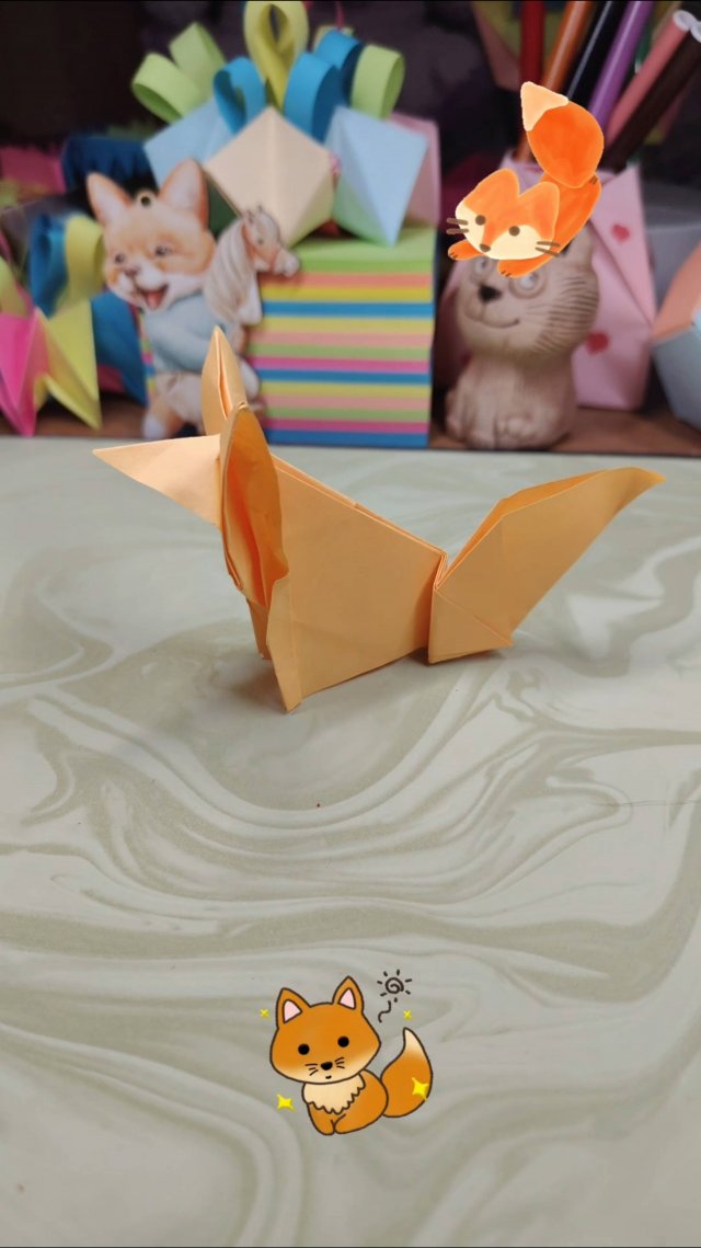 Лиса из бумаги. Оригами.