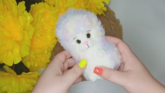 Очень много готовых работ. Новая пряжа плюсы/минусы.