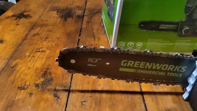 пила цепная аккумуляторная greenworks GS110 GD40TCS