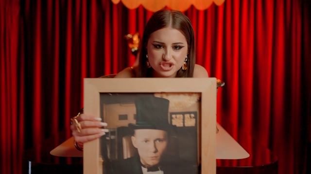 Госпожа Эвелин - Лудик (Официальная премьера клипа)
