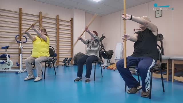 Зарядка для людей «серебряного возраста». Комплекс упражнений с использованием гимнастической палки