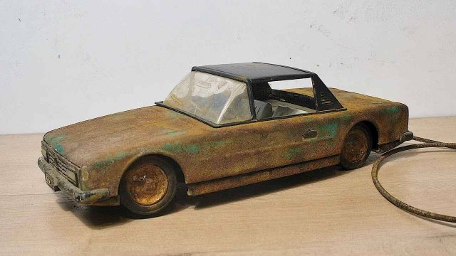 Реставрация старой игрушки, сделанной в 1970 году. Удивительная реставрация игрушечного автомобиля