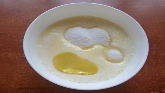 Оладьи на кефире с малиной