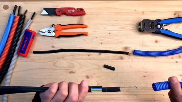 Способ крепить кабель к протяжке.