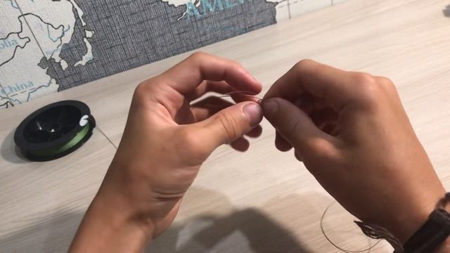 Как привязать поводок к основной леске.