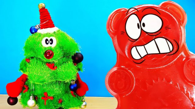 МЫ КУПИЛИ СУМАСШЕДШИЙ ЗЕЛЕНЫЙ КУСТ НА НОВЫЙ ГОД ДЛЯ МЕДВЕДЯ ВАЛЕРЫ