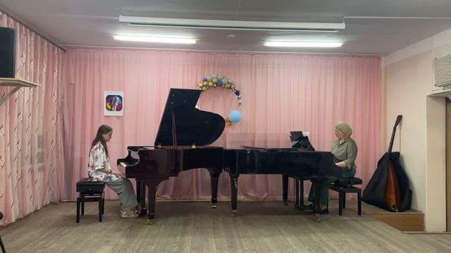 Люшакова Саша, М. Блантер "Катюша". Переложение Т. Максимова
МБУДО ДШИ Краснозерского района