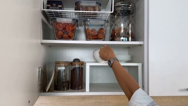 Организовала чайный уголок и увеличила место