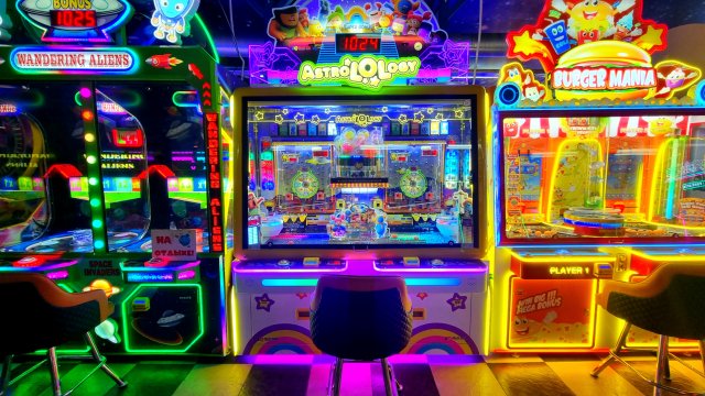 Новейшие Автоматы, в Которых Возможно Выиграть Тысячи Билетиков и Обменять их на ПРИЗЫ