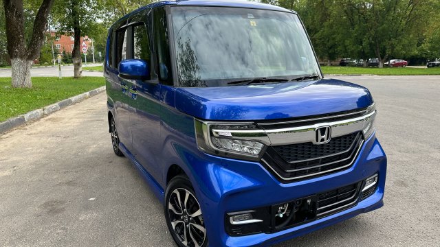 HONDA N-BOX