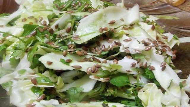 Капустный салат с кинзой