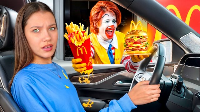 24 ЧАСА Едим только самый Дорогой и самый Дешевый Фастфуд / Вики Шоу