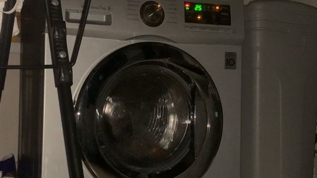 Стирка пижамы LG: Деликатная холодн. 400об/мин