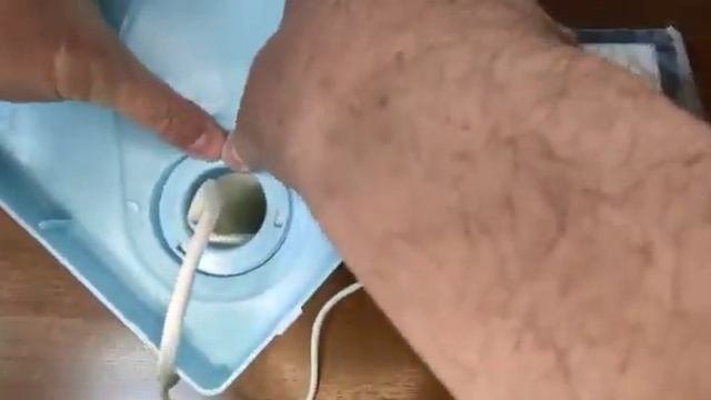 Установка гофры на вытяжку для маникюра Dust Collector