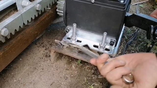 Монтаж двигателя откатных ворот DoorHan
