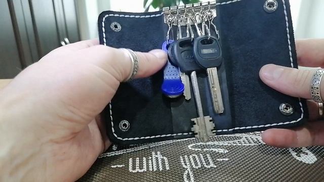 Изделия из натуральной кожи ручной работы.