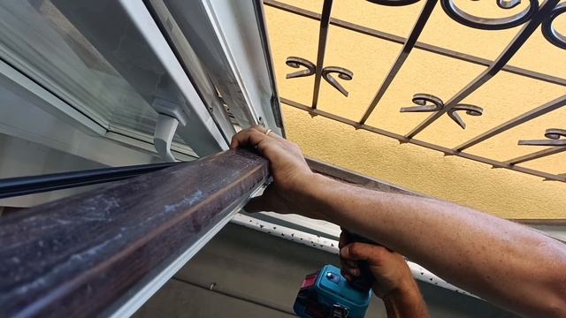 Как можно избавиться от трещины на ПВХ створке окна по