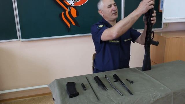 Неполная разборка и сборка автоматов Калашникова! Мастер - класс!