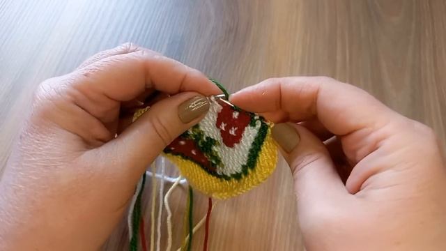 Следочки "Ягодки"🍓. вяжем спицами🧶