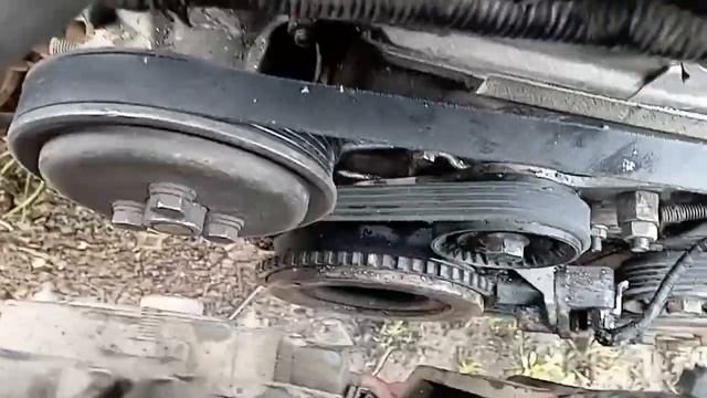 Замена приводного ремня ,нива шевроле своими руками.