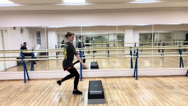 КАК НАУЧИТЬСЯ ПРЫГАТЬ АКСЕЛЬ?⛸️💫