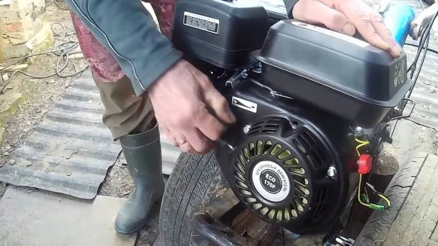 ДВИГАТЕЛЬ мотоблока НЕ ЗАВОДИТСЯ ....ОТКЛЮЧАЕМ....