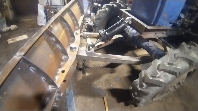 САМОДЕЛЬНЫЙ ПЕРЕДНИЙ ОТВАЛ НА Т 40АМ. Новое предназнач?