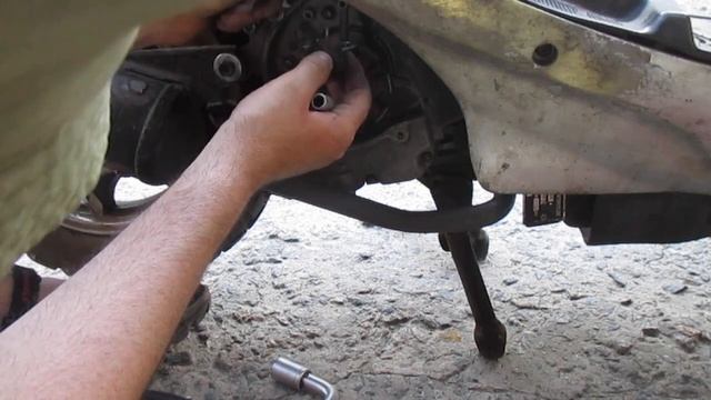 Снятие и установка генератора на 4 тактный скутер.