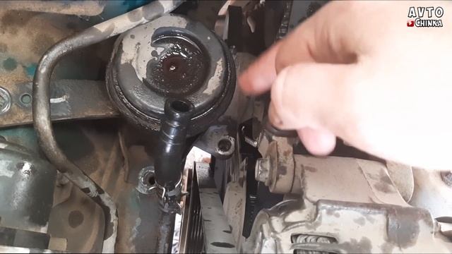 Замена правой подушки двигателя Тойота Ипсум