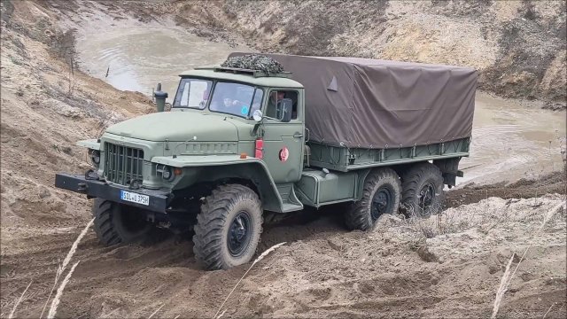 СОВЕТСКАЯ ТЕХНИКА На БЕЗДОРОЖЬЕ!