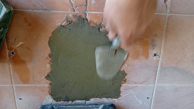 КАК ЗАДЕЛАТЬ ДЫРУ В ПОЛУ