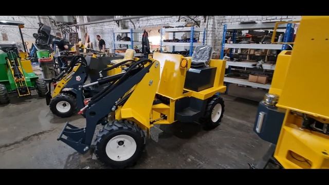 Минипогрузчик Микроб Стандарт и Микроб Плюс.