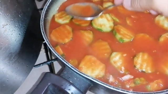 Огурцы резаные в Томатном соке, на зиму.  Быстро. Вкусн?