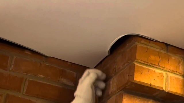 Натяжка потолка на теневой ПВХ профиль