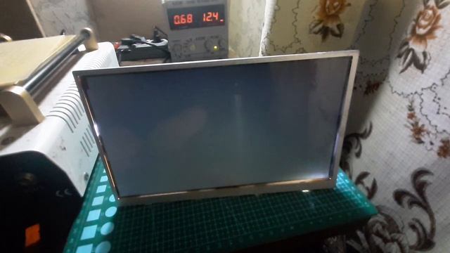 Магнитола работает, а дисплей не горит ( потух экран на