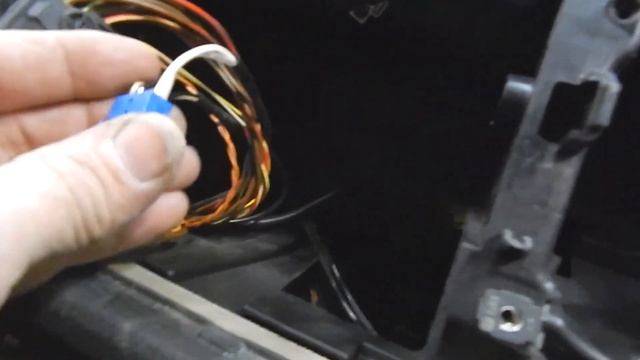 Установка андроид магнитолы TS18 на Volkswagen.