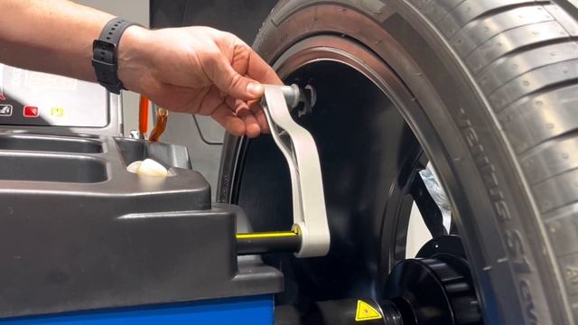 ROSSVIK VT-62 NEW: Балансировка колес стала проще, точнее, быстрее!