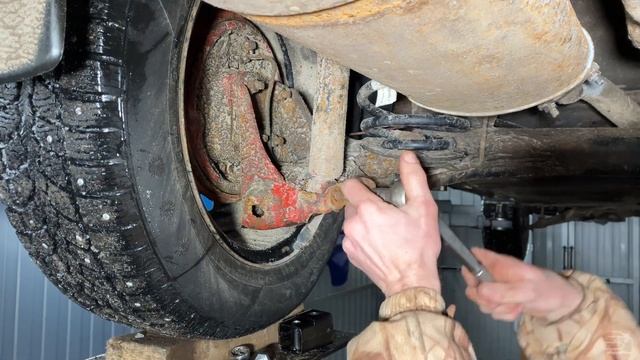 УСТАНОВКА ПРОСТАВОК (ДОМИКОВ) ПОД ЗАДНИЕ АМОРТИЗАТОРЫ