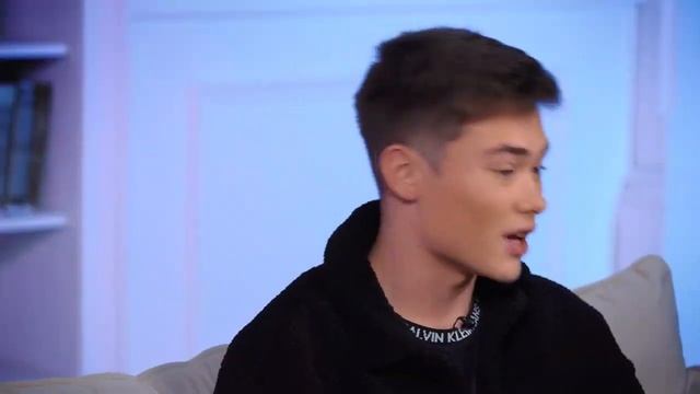 володя xxl снова позорится на пушке