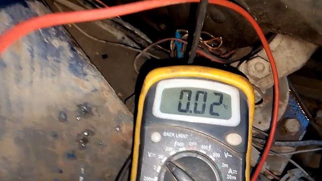 Проверка разъёма датчика коленвала автомобиля ваз ме?