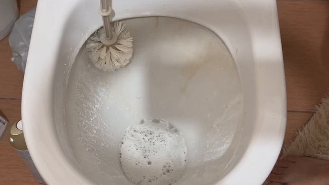 Как очистить УНИТАЗ ИДЕАЛЬНО от известкового налета, ?